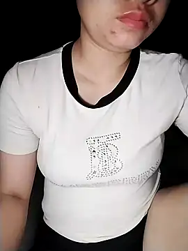 Mie rose online show from 04.29.26