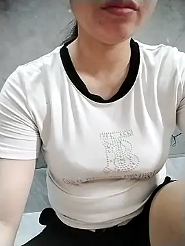 Mie rose online show from 05.03.26