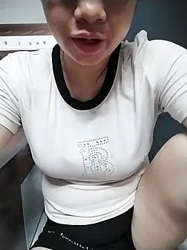 Mie rose online show from 06.10.26
