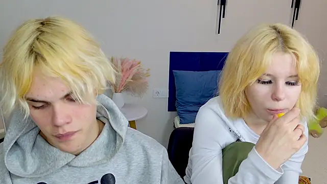 Bonnie And C1yde online show from 10.02.25