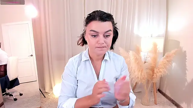 moodberry online show from 10.10.25