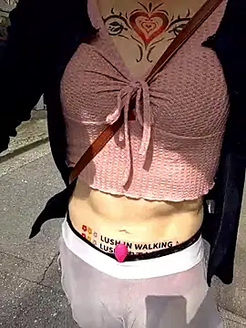 pink-mai online show from 09.16.25