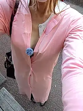 Snapshot of pink-mai chatting on 03.15.26 pink-mai online show from 03.15.26