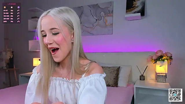 Snapshot of Anellyball chatting on 11.13.25 Anellyball online show from 11.13.25