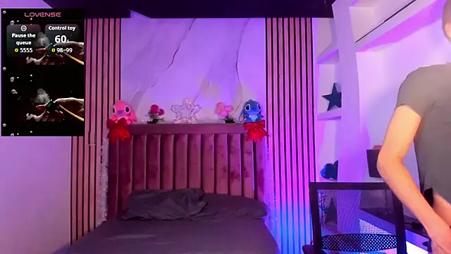 MathiasGreen  online show from 12.21.25