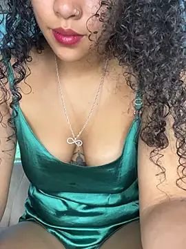 Snapshot of SophieD chatting on 02.12.26 SophieD online show from 02.12.26