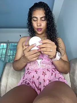 Snapshot of SophieD chatting on 03.12.26 SophieD online show from 03.12.26