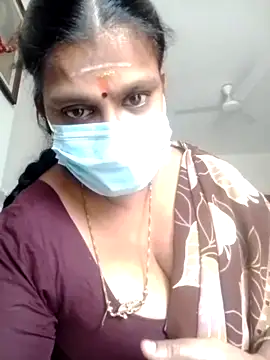 Snapshot of Tamilkeerthi chatting on 02.05.26 Tamilkeerthi online show from 02.05.26