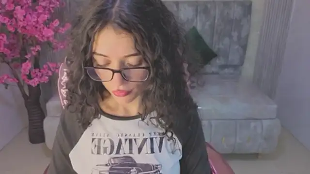 valkiria ardent s online show from 02.07.26