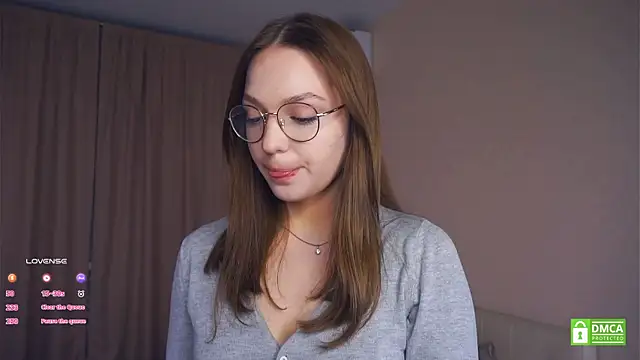 NguyetHankey online show from 09.19.25