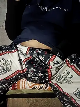 Snapshot of stomarr chatting on 03.20.26 stomarr online show from 03.20.26