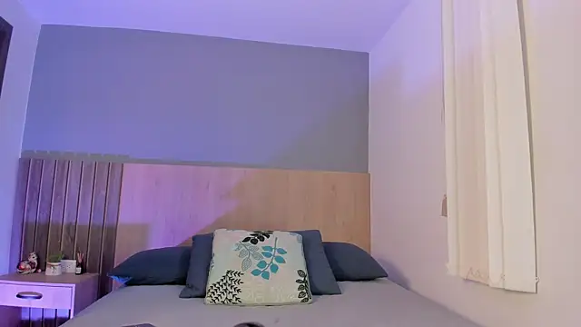  Ashly 77 online show from 09.24.25