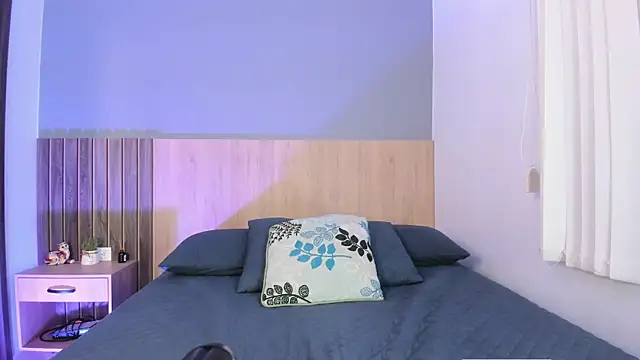  Ashly 77 online show from 10.03.25