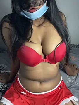 Snapshot of boobybriyana chatting on 11.08.25 boobybriyana online show from 11.08.25