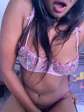 Snapshot of boobybriyana chatting on 12.21.25 boobybriyana online show from 12.21.25