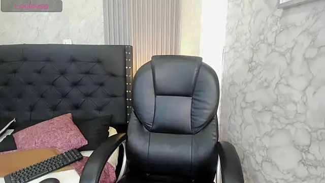 Snapshot of alicy__torres chatting on 05.12.26 alicy torres online show from 05.12.26