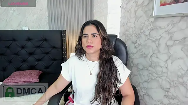 Snapshot of alicy__torres chatting on 05.21.26 alicy torres online show from 05.21.26