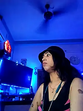 Love Beauty01 online show from 02.05.26