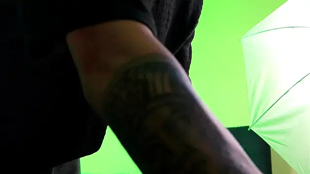 AlphaMasterXxx online show from 11.11.25