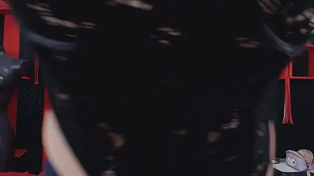 MaviceMur online show from 10.17.25