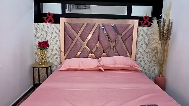 mysterius boy online show from 12.02.25