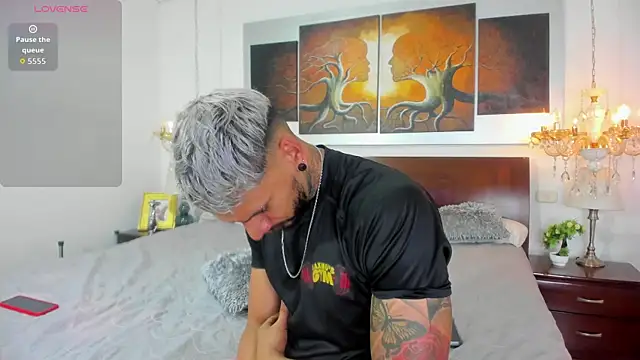 Valentiinoss online show from 09.29.25