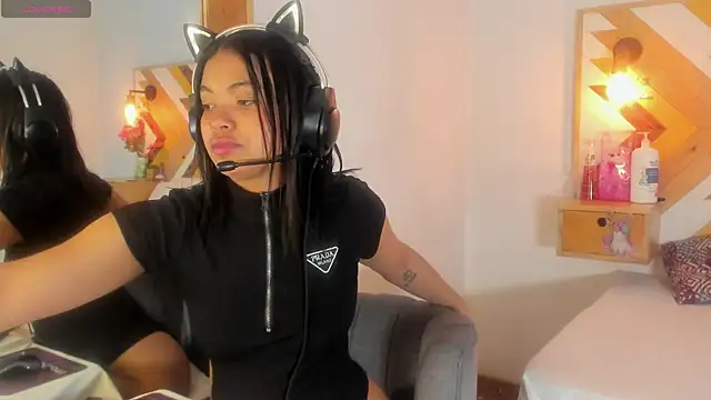 SoleneFontaine online show from 12.21.25