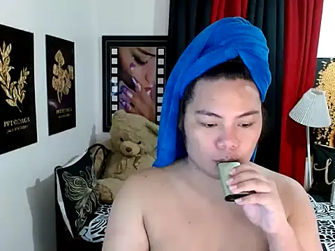 Snapshot of TSbrianaHugeCock chatting on 06.10.26 TSbrianaHugeCock online show from 06.10.26