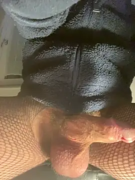 Snapshot of Skeye2 chatting on 02.19.26 Skeye2 online show from 02.19.26