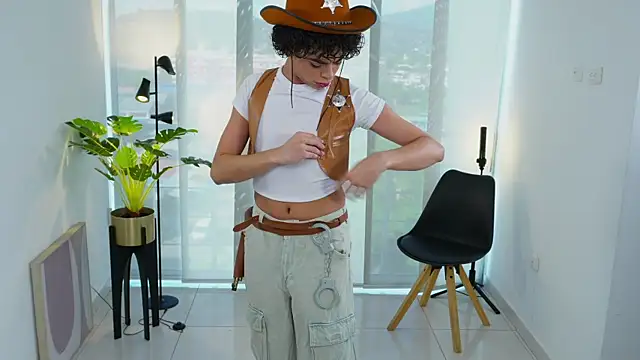 Timmyshy  online show from 10.31.25