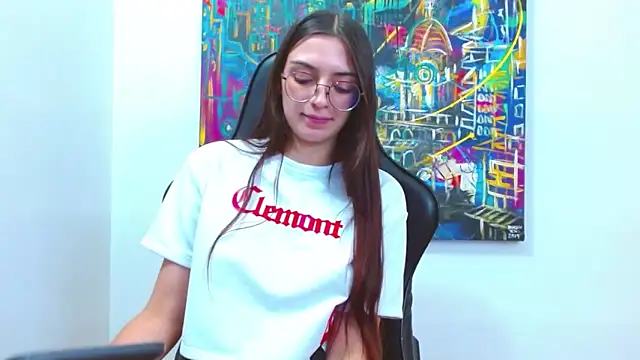 Snapshot of Lea_Deluc chatting on 03.15.26 Lea Deluc online show from 03.15.26