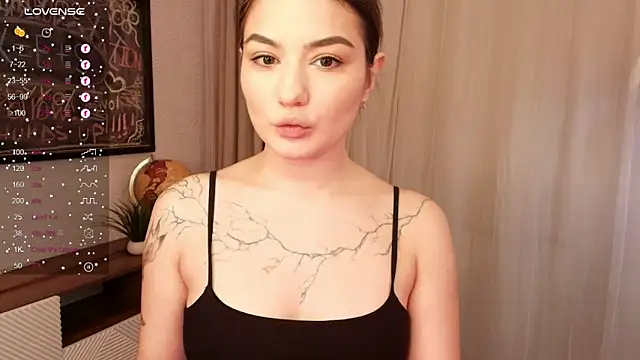 Dark Moni online show from 11.13.25