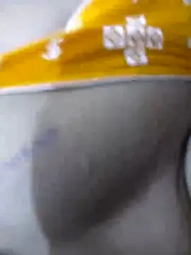 Snapshot of liza-212 chatting on 10.18.25 liza-212 online show from 10.18.25