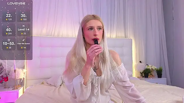 Monica Leen online show from 01.11.26