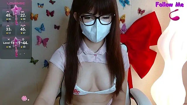 Snapshot of Boobyy-Bae chatting on 10.04.25 Boobyy-Bae online show from 10.04.25