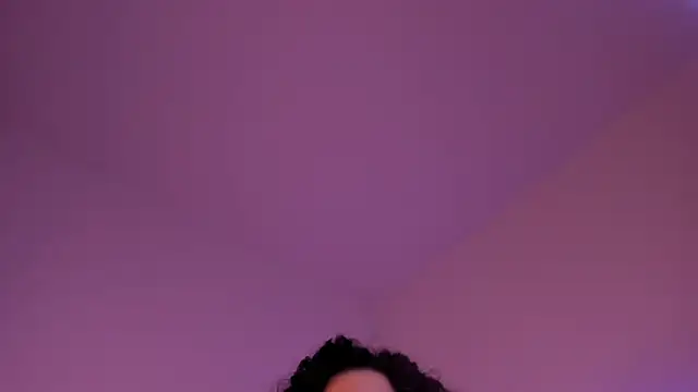 Snapshot of MiaWonderfull chatting on 11.15.25 MiaWonderfull online show from 11.15.25