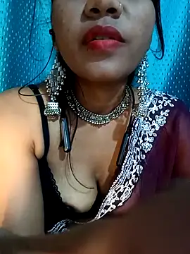 Snapshot of Horny_Ishika chatting on 10.30.25 Horny Ishika online show from 10.30.25