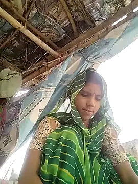 Snapshot of Laxmixx2 chatting on 09.15.25 Laxmixx2 online show from 09.15.25