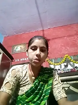 Snapshot of Laxmixx2 chatting on 09.18.25 Laxmixx2 online show from 09.18.25