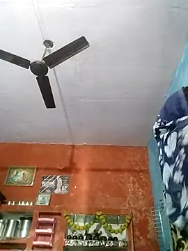 Snapshot of Laxmixx2 chatting on 09.25.25 Laxmixx2 online show from 09.25.25