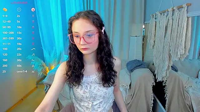 MilliMouse online show from 10.11.25