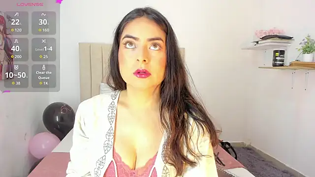 sashaa petit online show from 09.10.25