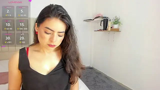 sashaa petit online show from 09.16.25