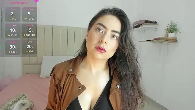 sashaa petit online show from 09.20.25