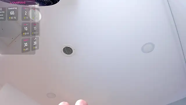 Snapshot of hannah_miltonn chatting on 10.02.25 hannah miltonn online show from 10.02.25