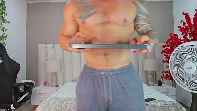 Snapshot of college_muscle_ass1 chatting on 09.22.25 college muscle ass1 online show from 09.22.25