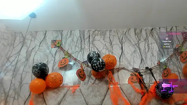 Snapshot of EXOTIC_EBONY_ chatting on 10.26.25 EXOTIC EBONY online show from 10.26.25