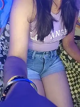 Laila Pahadi online show from 11.17.25