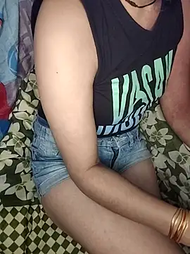 Laila Pahadi online show from 11.19.25