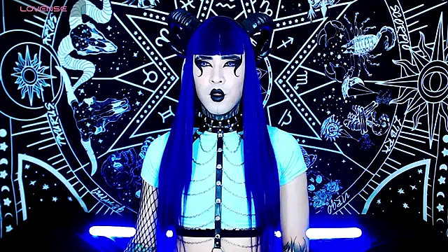 Snapshot of naomi_satan chatting on 09.11.25 naomi satan online show from 09.11.25